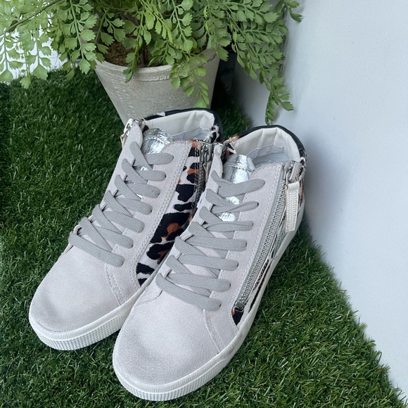 DOLCE VITA🍂🍁leather medium top sneakers 7.5 - Picture 5 of 9